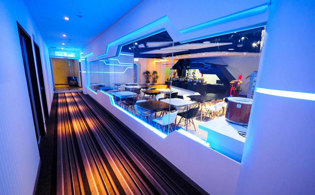 Galaxia Business Hotel Taichung Exterior foto