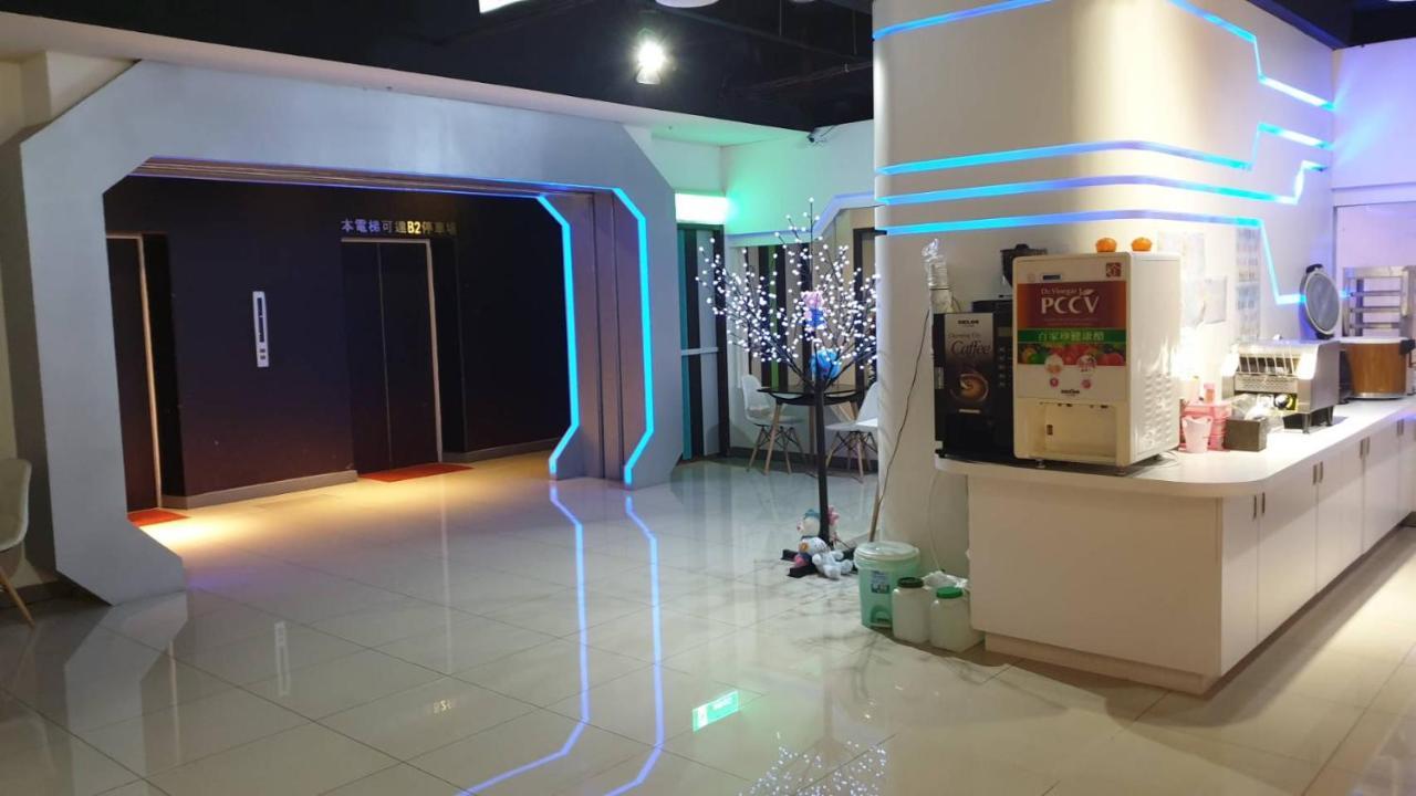 Galaxia Business Hotel Taichung Exterior foto